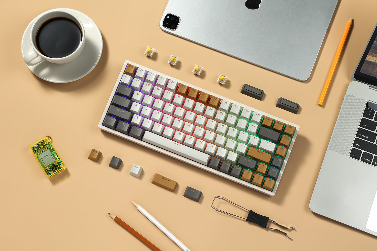 RK ROYAL KLUDGE rk84 Mechanical Keyboard in Macchiato White