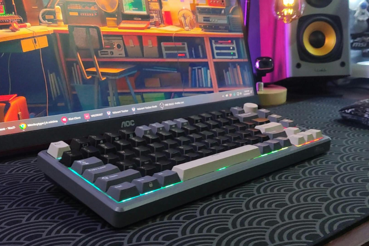 Gaming with a Compact Advantage