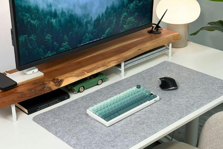 The 75% Keyboard in the Office